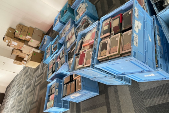 コンテナいっぱいの在庫